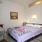 Double 7953a Pensión Mali Lošinj