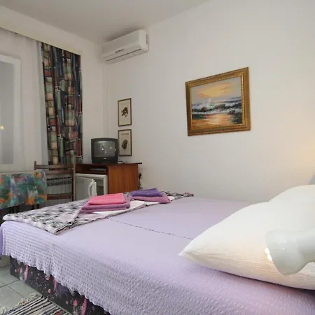 Pensiune Double 7953a